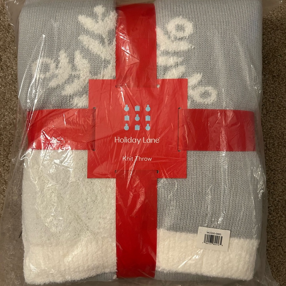 Holiday Lane Festive Knit Throw Blanket